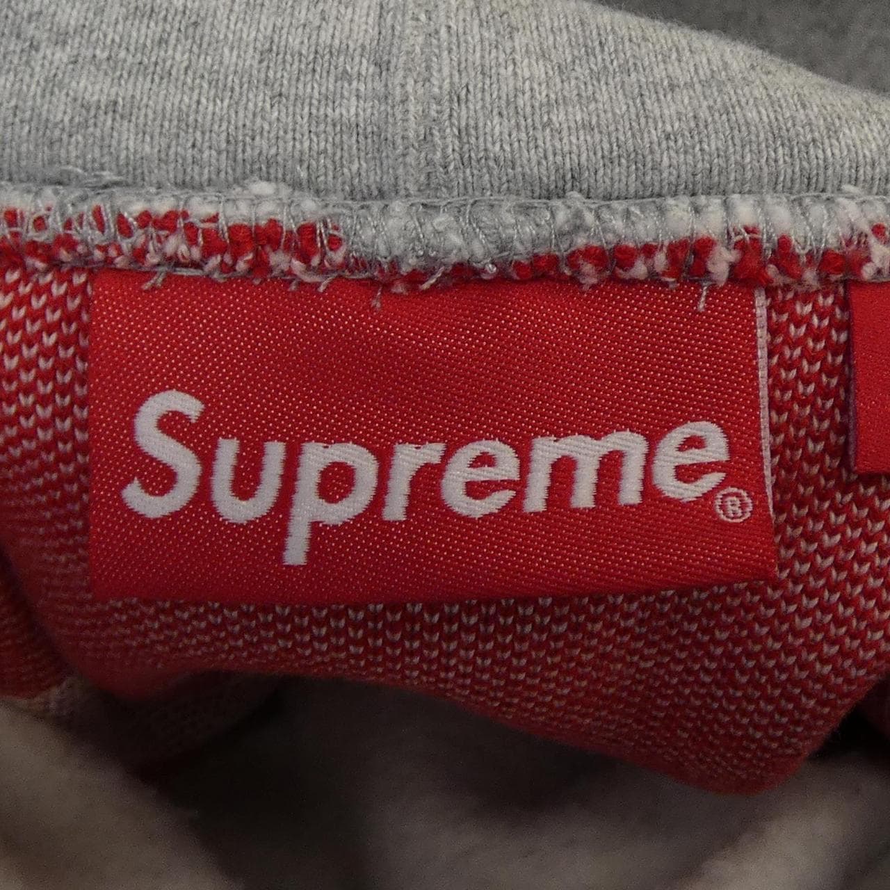 シュプリーム SUPREME パーカー