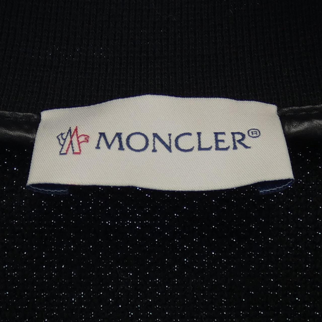 モンクレール MONCLER ダウンジャケット