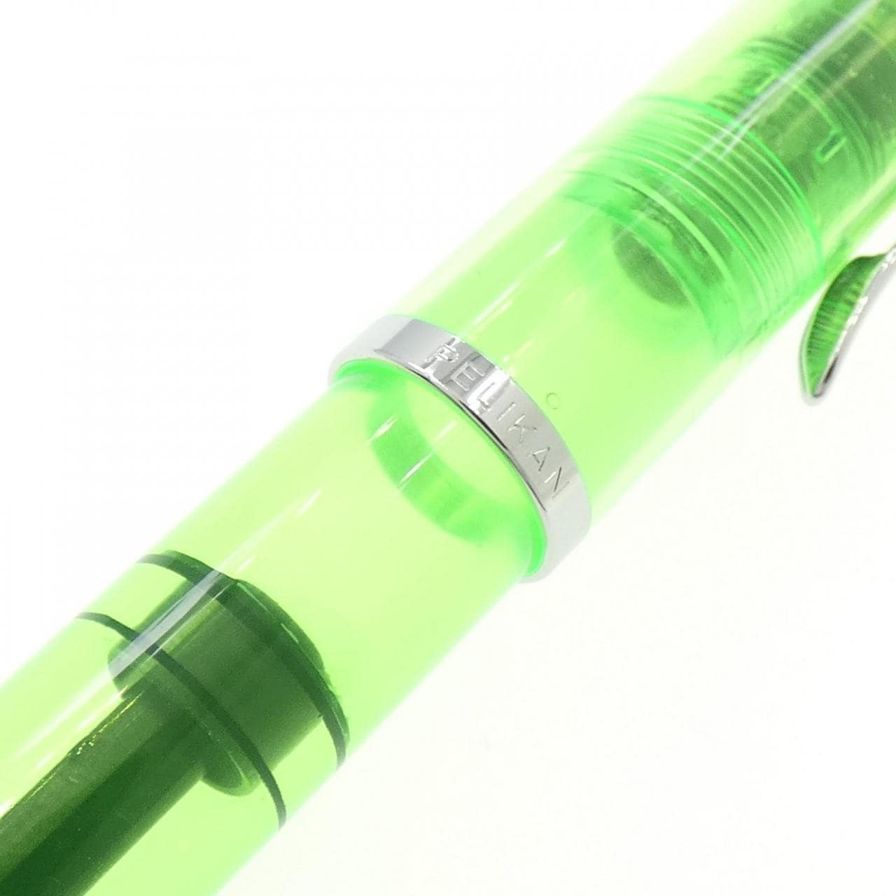 Pelikan M205DUO Demonstrator Shiny Green Fountain Pen
