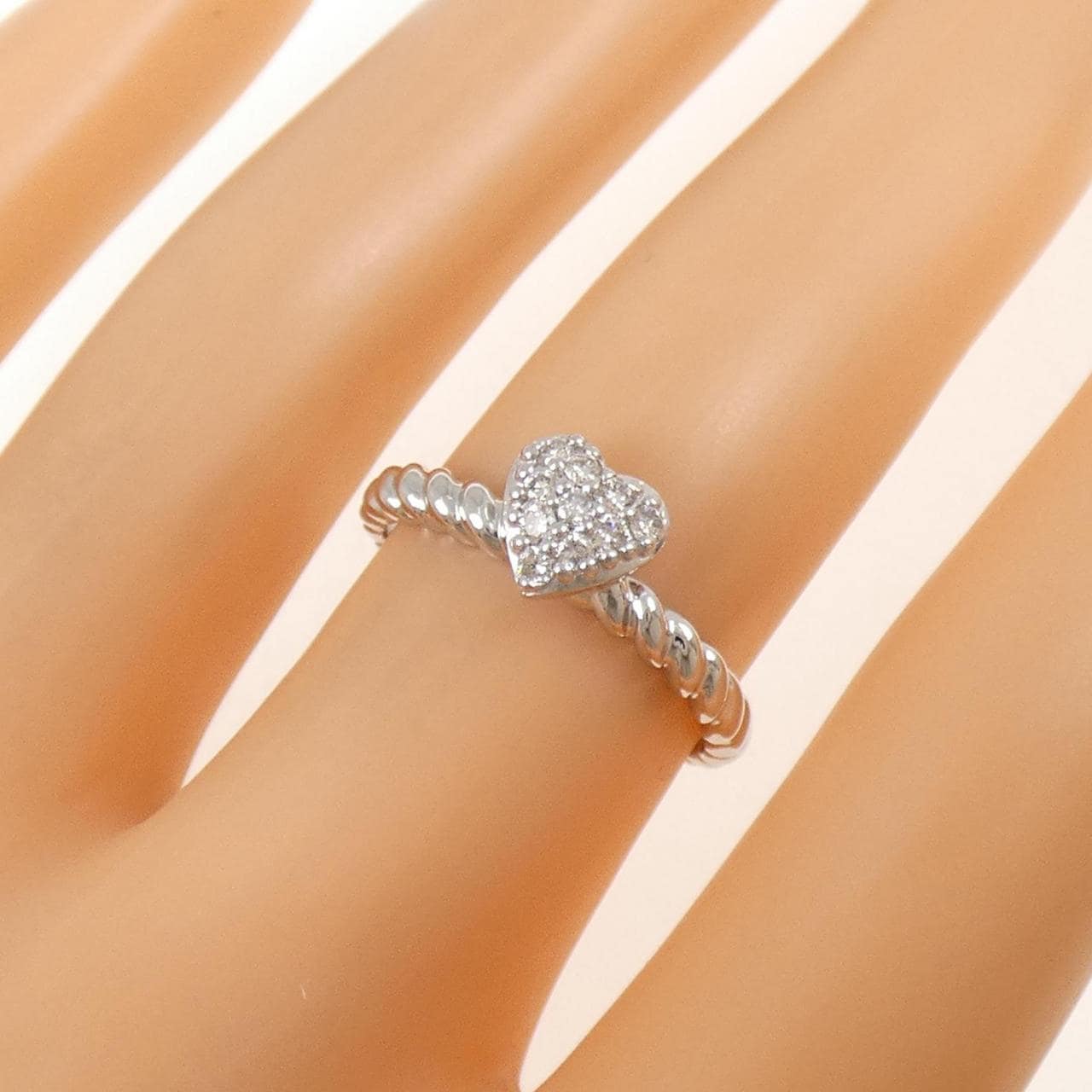 PT900 ハート ダイヤモンド リング 0.16CT