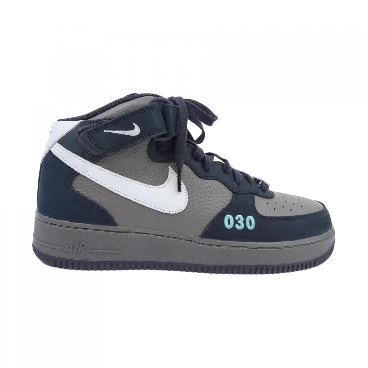 ナイキ NIKE スニーカー