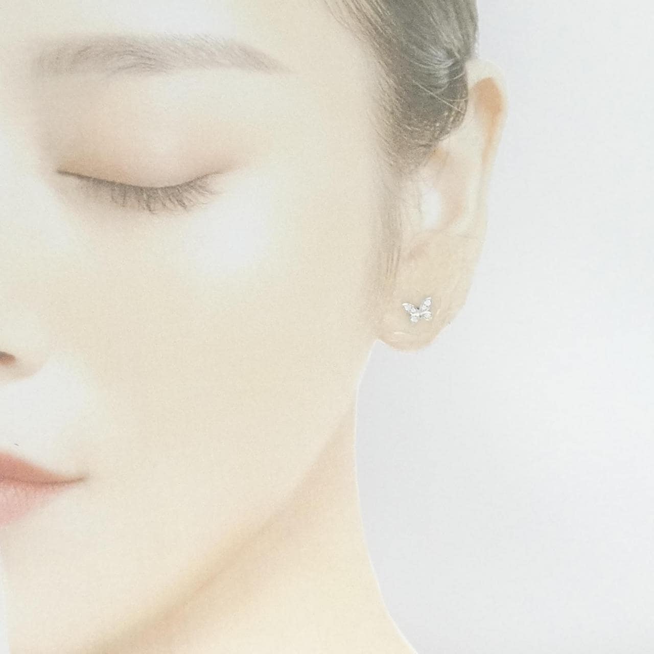 Graff Butterfly Mini Earrings