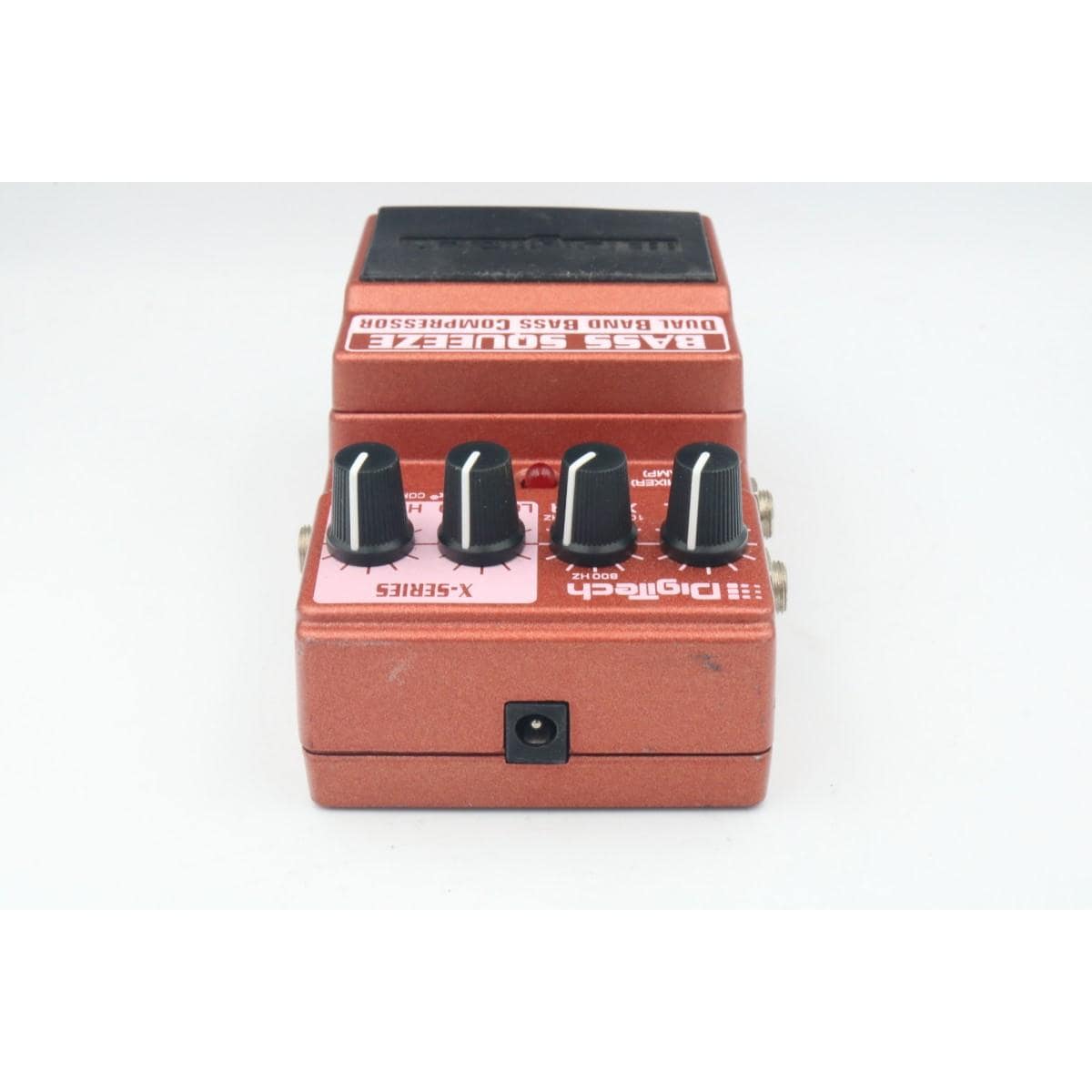 ＤＩＧＩＴＥＣＨ　　ＢＡＳＳ　ＳＱＵＥＥＺＥ