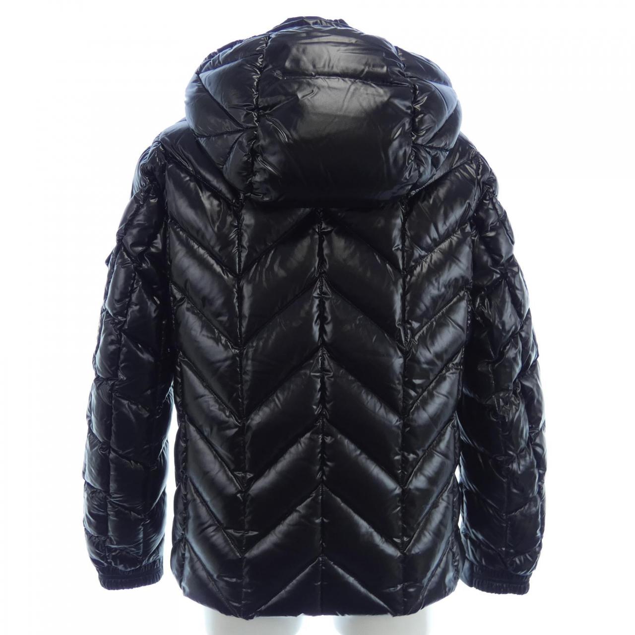 モンクレール MONCLER ダウンジャケット