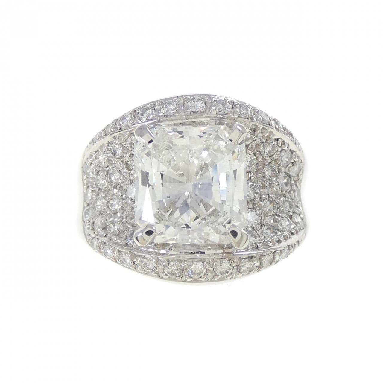 PT900 ダイヤモンド リング 3.039CT F SI2 ファンシーカット