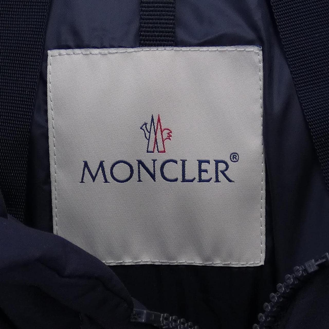 モンクレール MONCLER ダウンジャケット