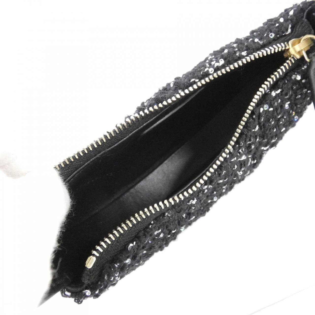 【未使用品】シャネル AP4692 ポーチ