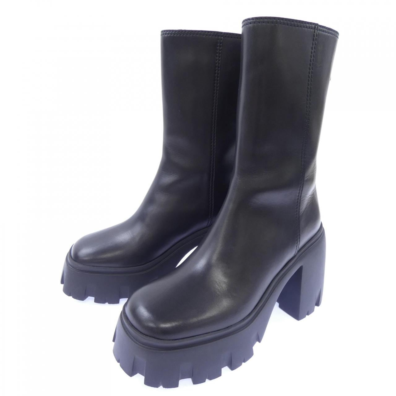 ミュウミュウ MIU MIU ブーツ