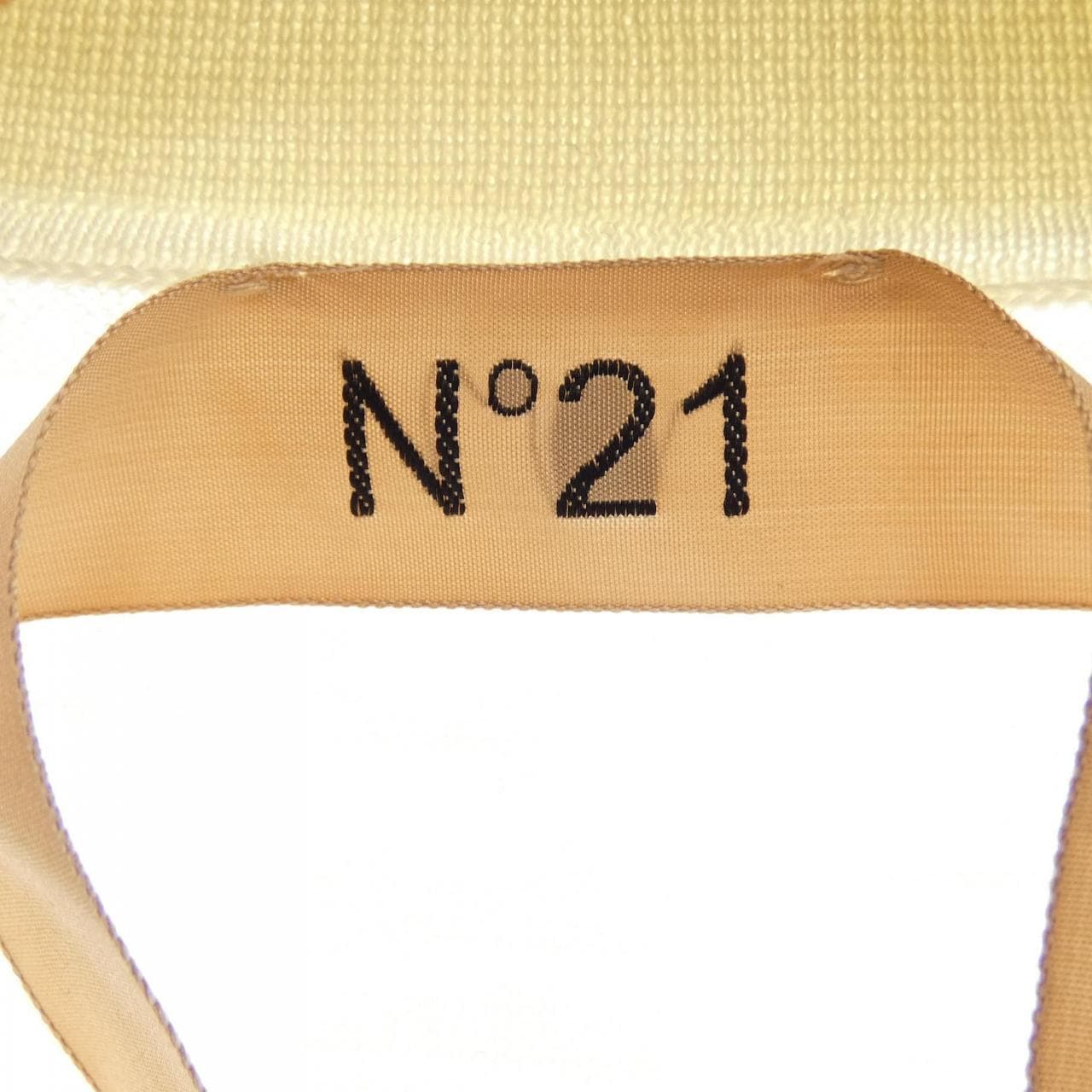 ヌメロヴェントゥーノ N°21 P24IN2M A0017019 ニット
