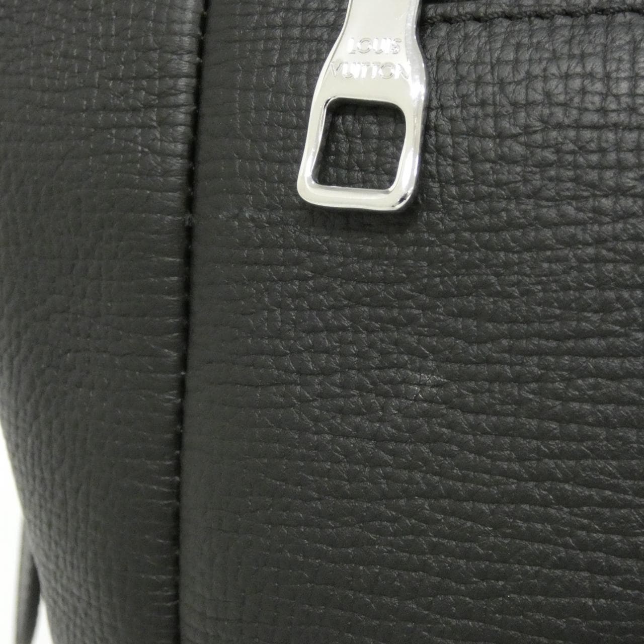 ルイヴィトン モノグラム ドリップ ブサス トーキョー M45971 ショルダーバッグ