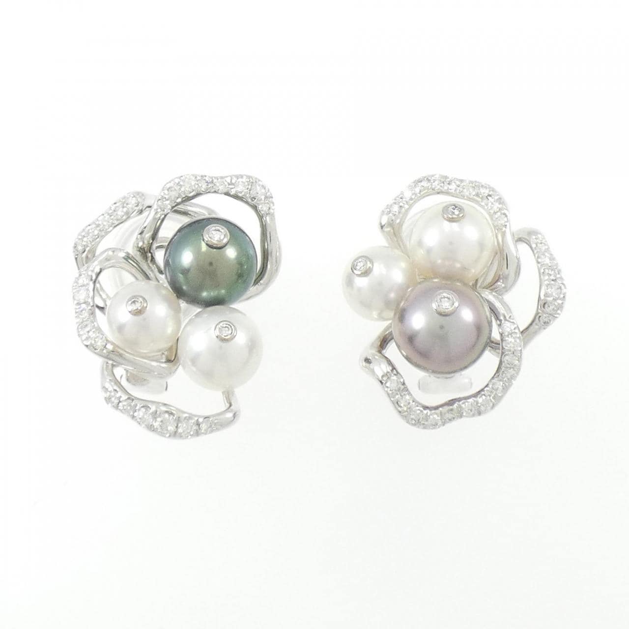 MIKIMOTO pearl earrings