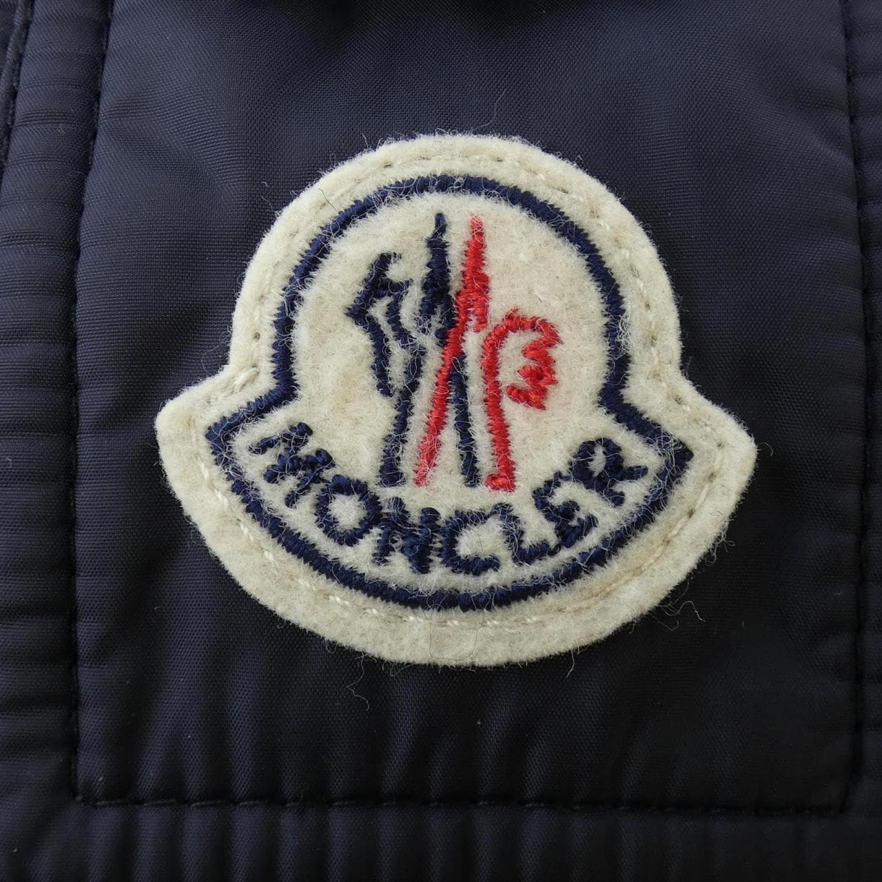 モンクレール MONCLER ダウンジャケット