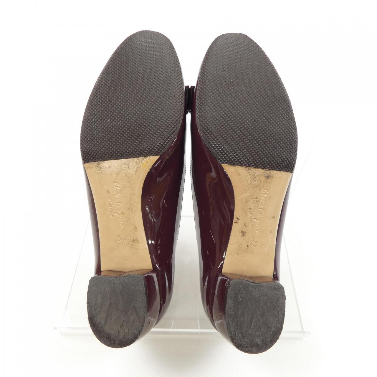 サルヴァトーレフェラガモ SALVATORE FERRAGAMO パンプス