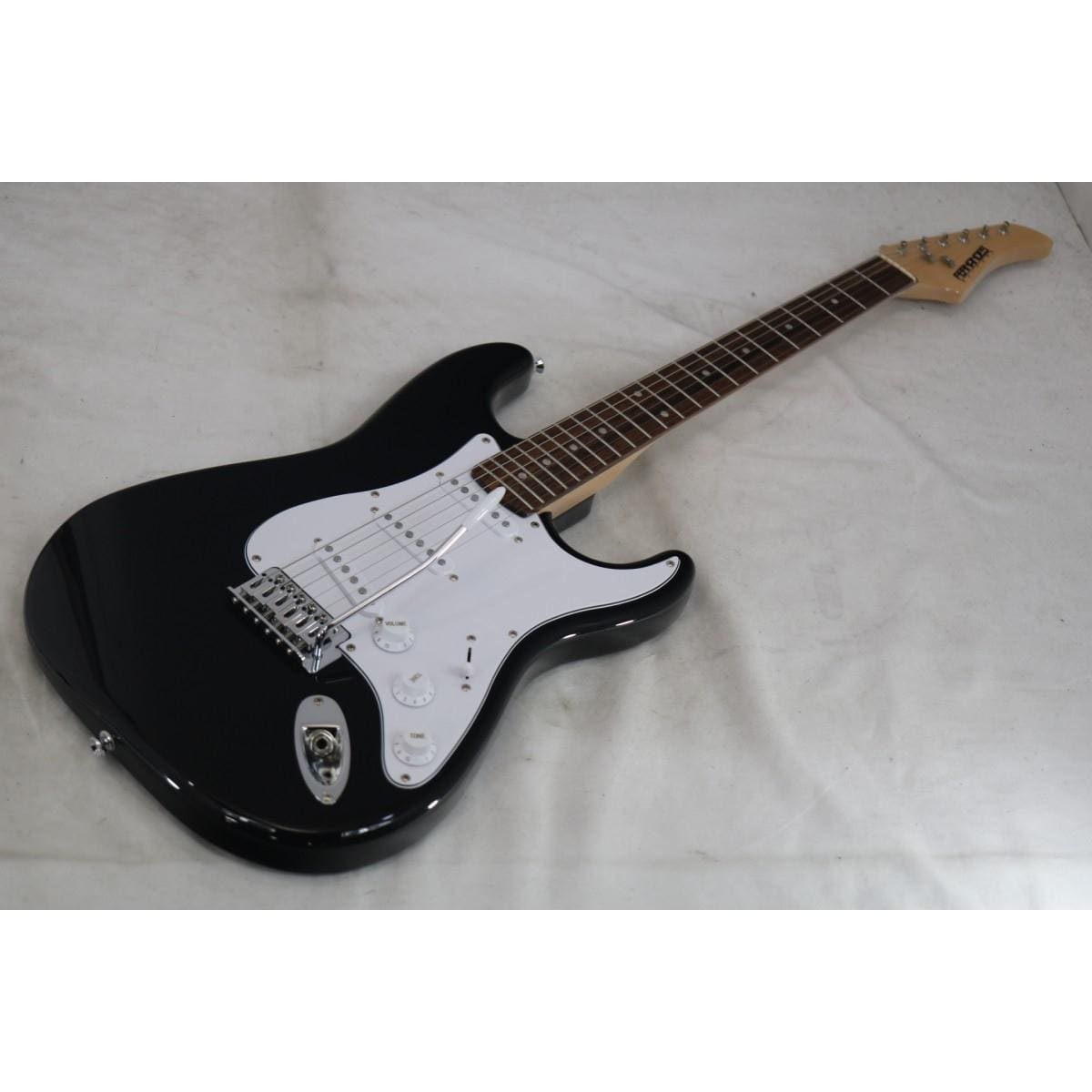 ＦＥＲＮＡＮＤＥＳ　ＬＥ－１Ｚ