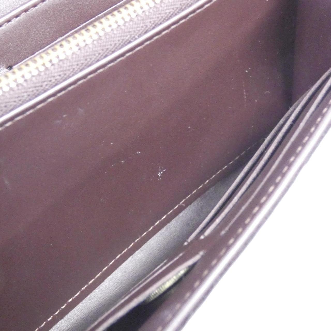 ルイヴィトン ヴェルニ ポルトフォイユ サラ チェーン M90088 チェーンウォレット