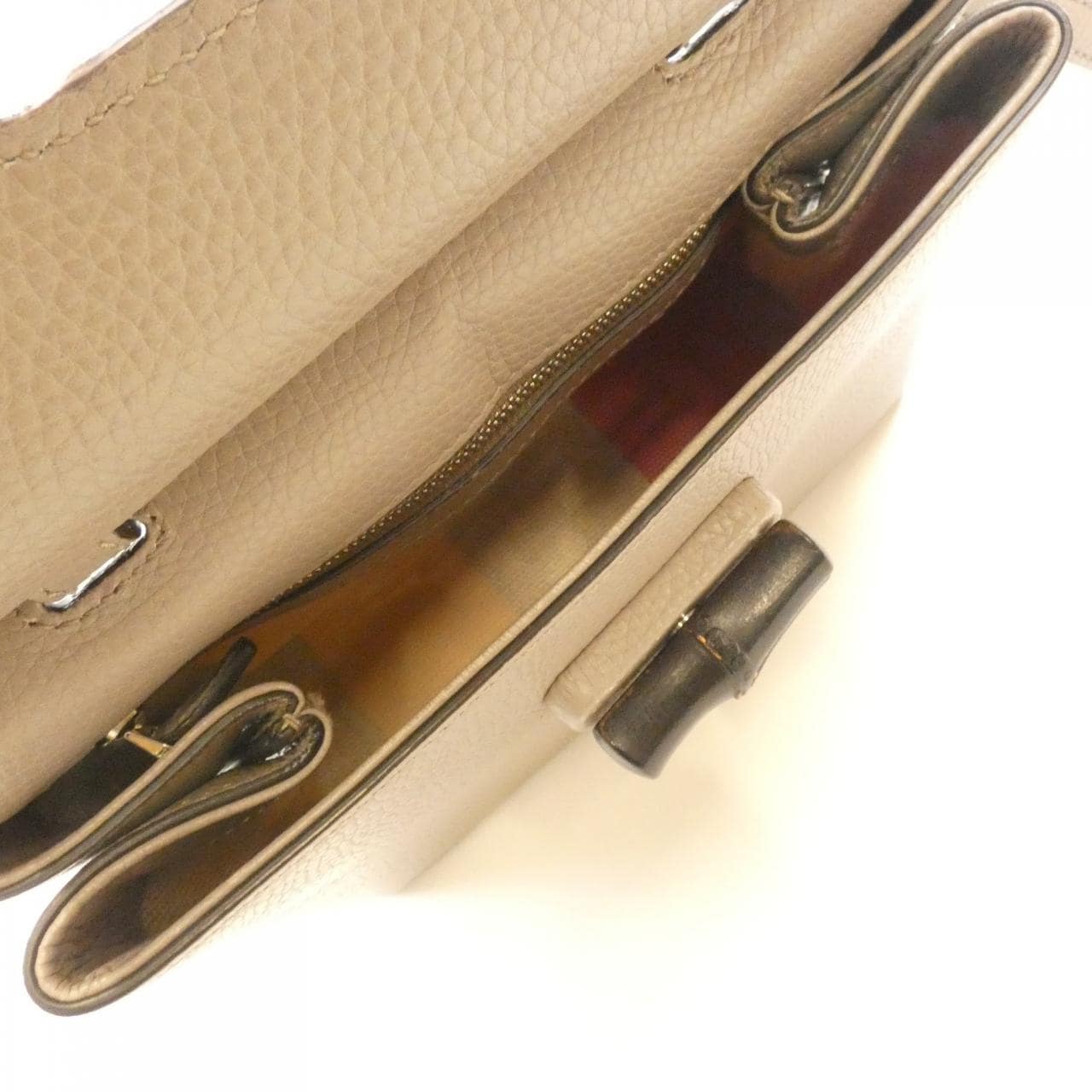 グッチ 370831 A7M0N バッグ