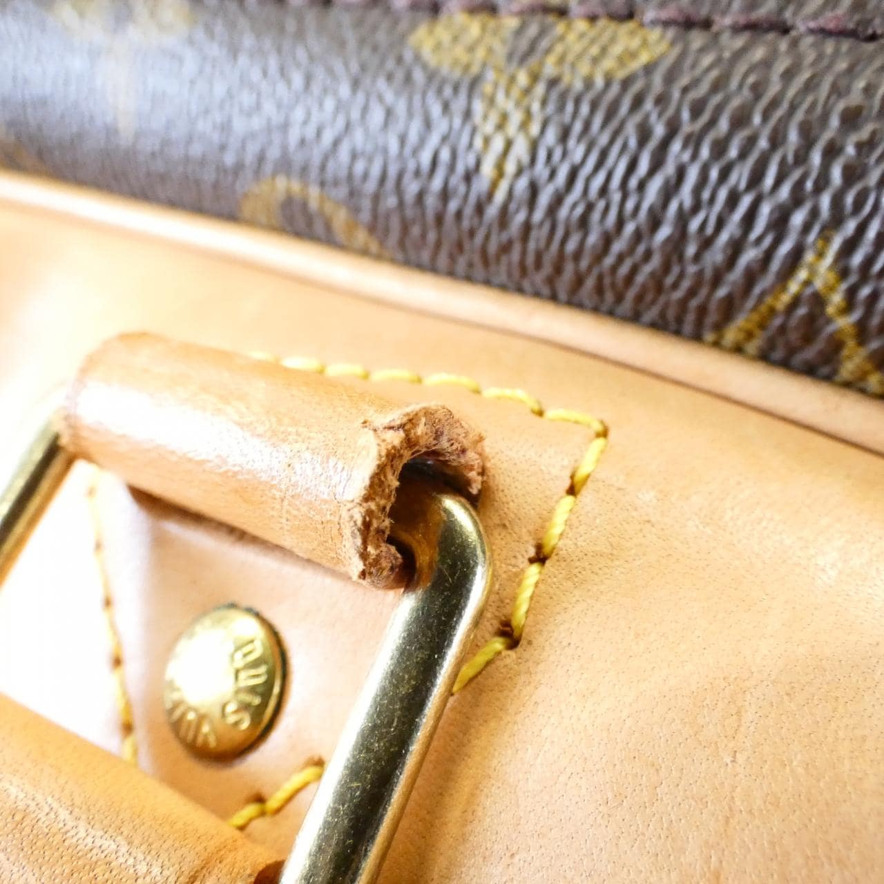 LOUIS VUITTON Monogram Evasion M41443 包