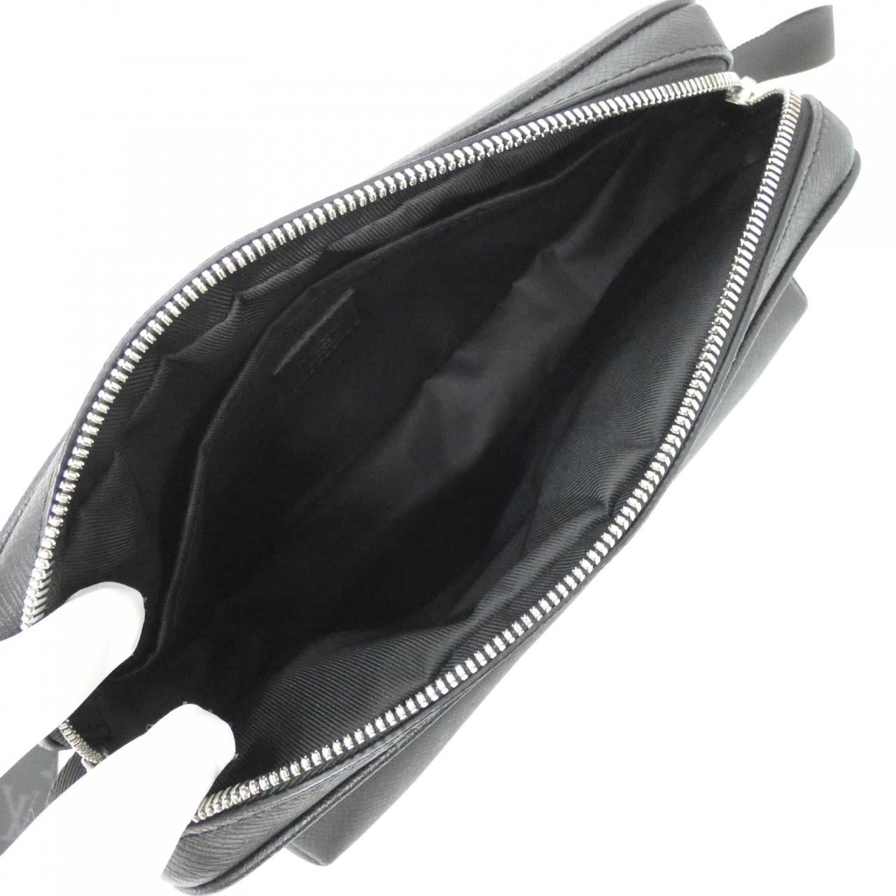 ルイヴィトン タイガ ラマ アウトドア メッセンジャー PM M30233 ショルダーバッグ