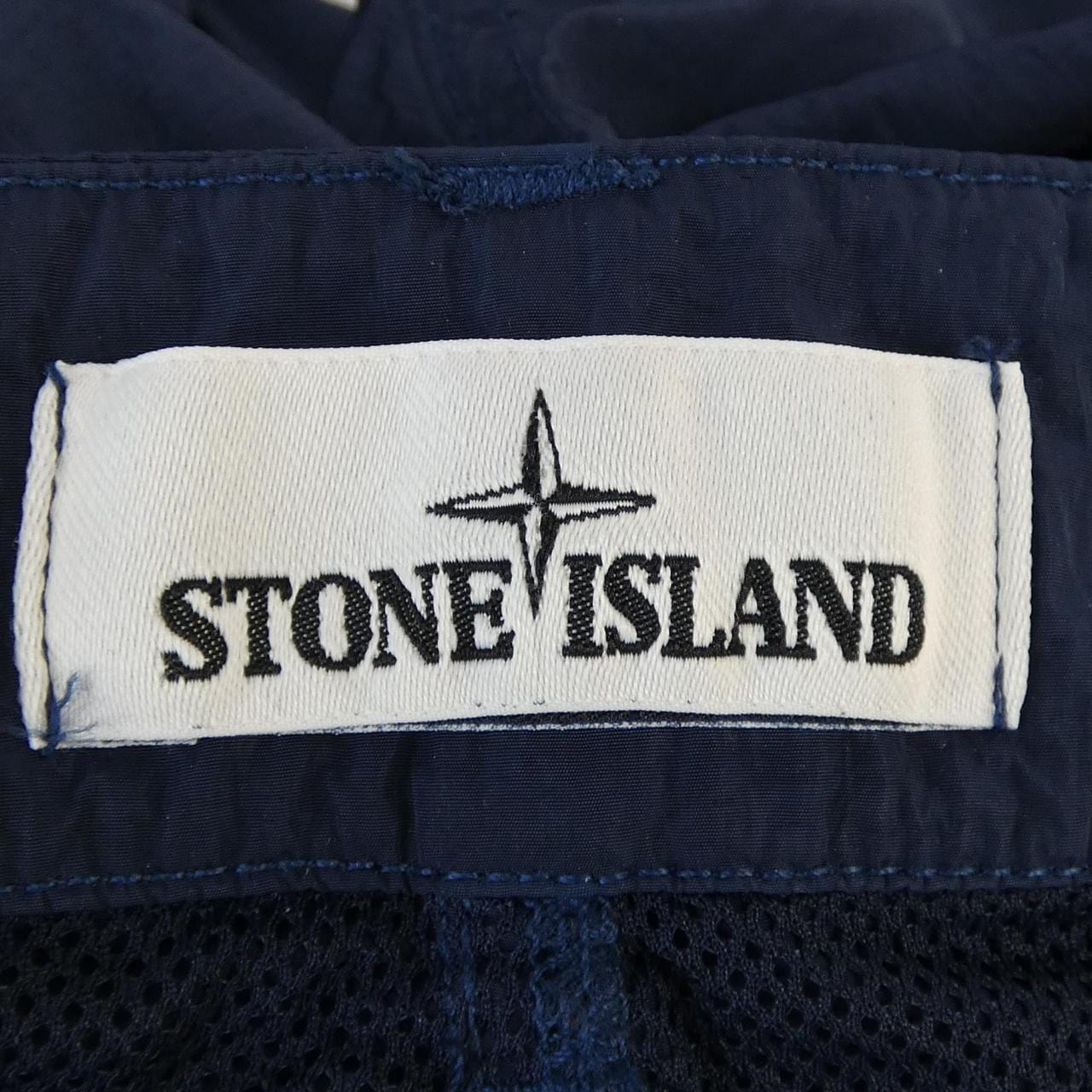 ストーンアイランド STONE ISLAND 7215J03J2 パンツ