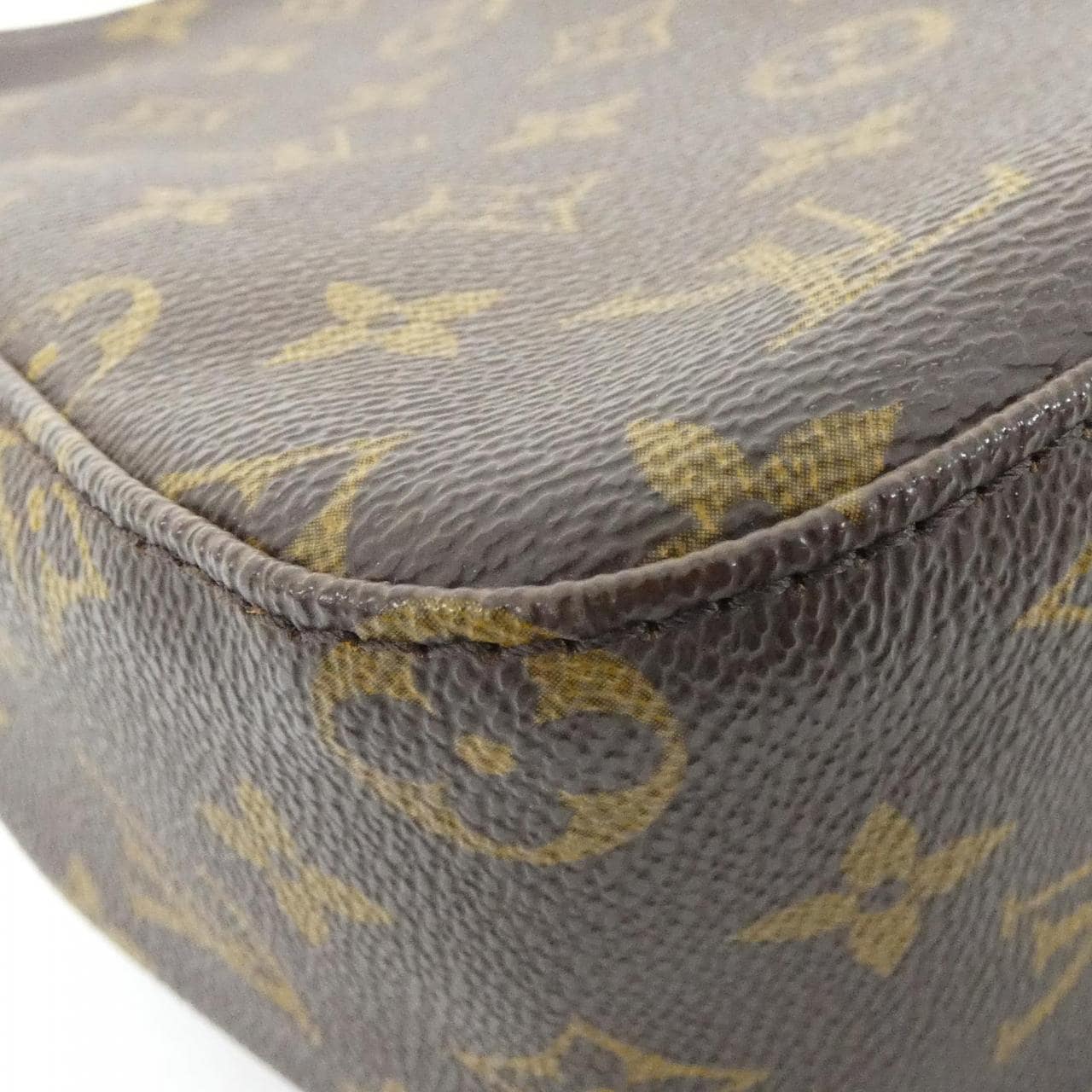 ルイヴィトン モノグラム ルーピング MM M51146 ショルダーバッグ