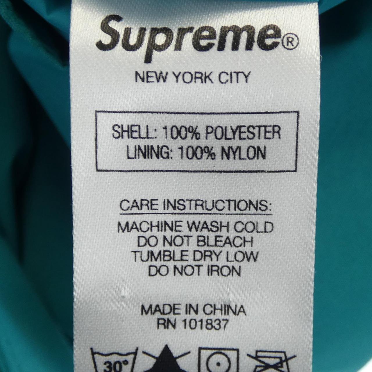 SUPREME超级大衣