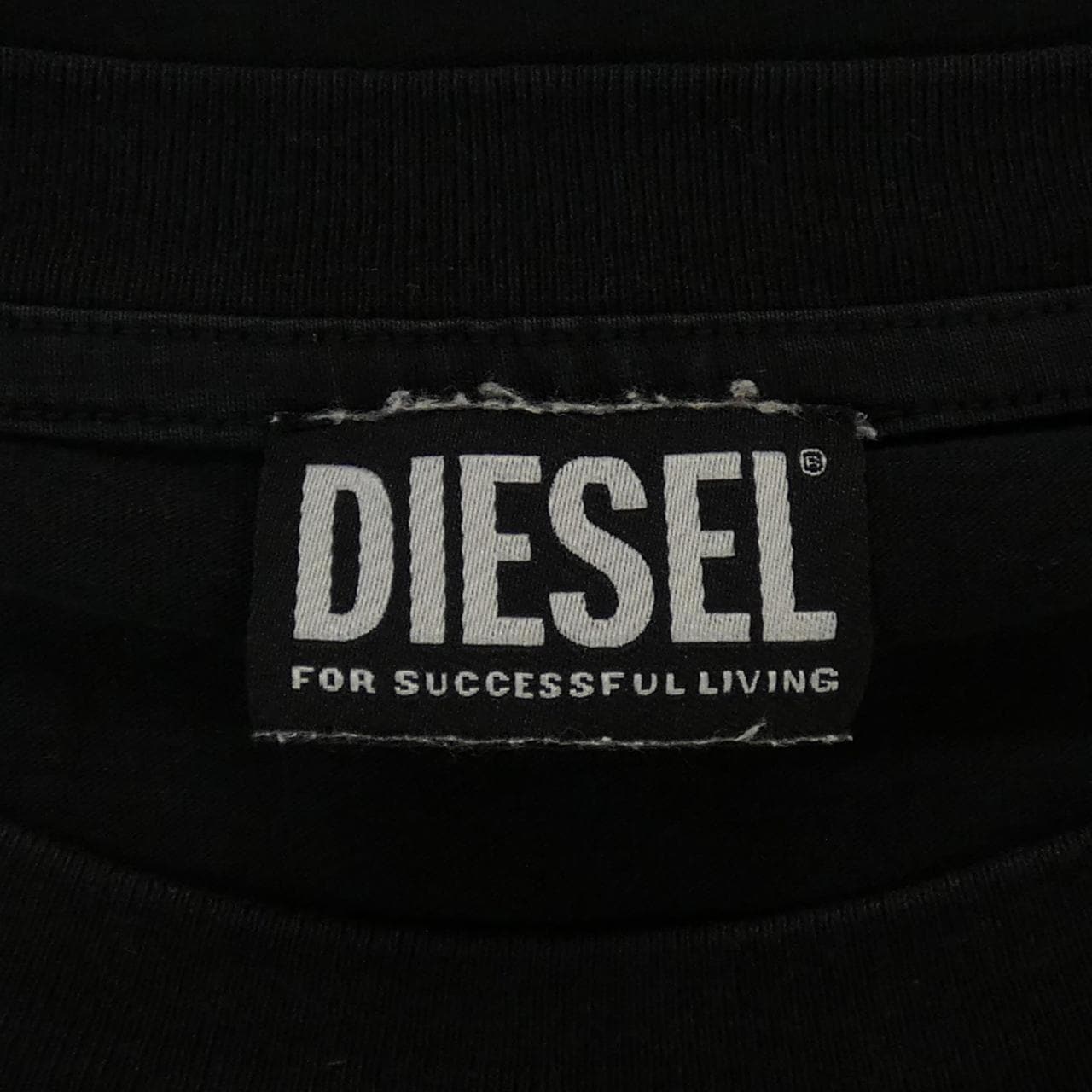 ディーゼル DIESEL Tシャツ