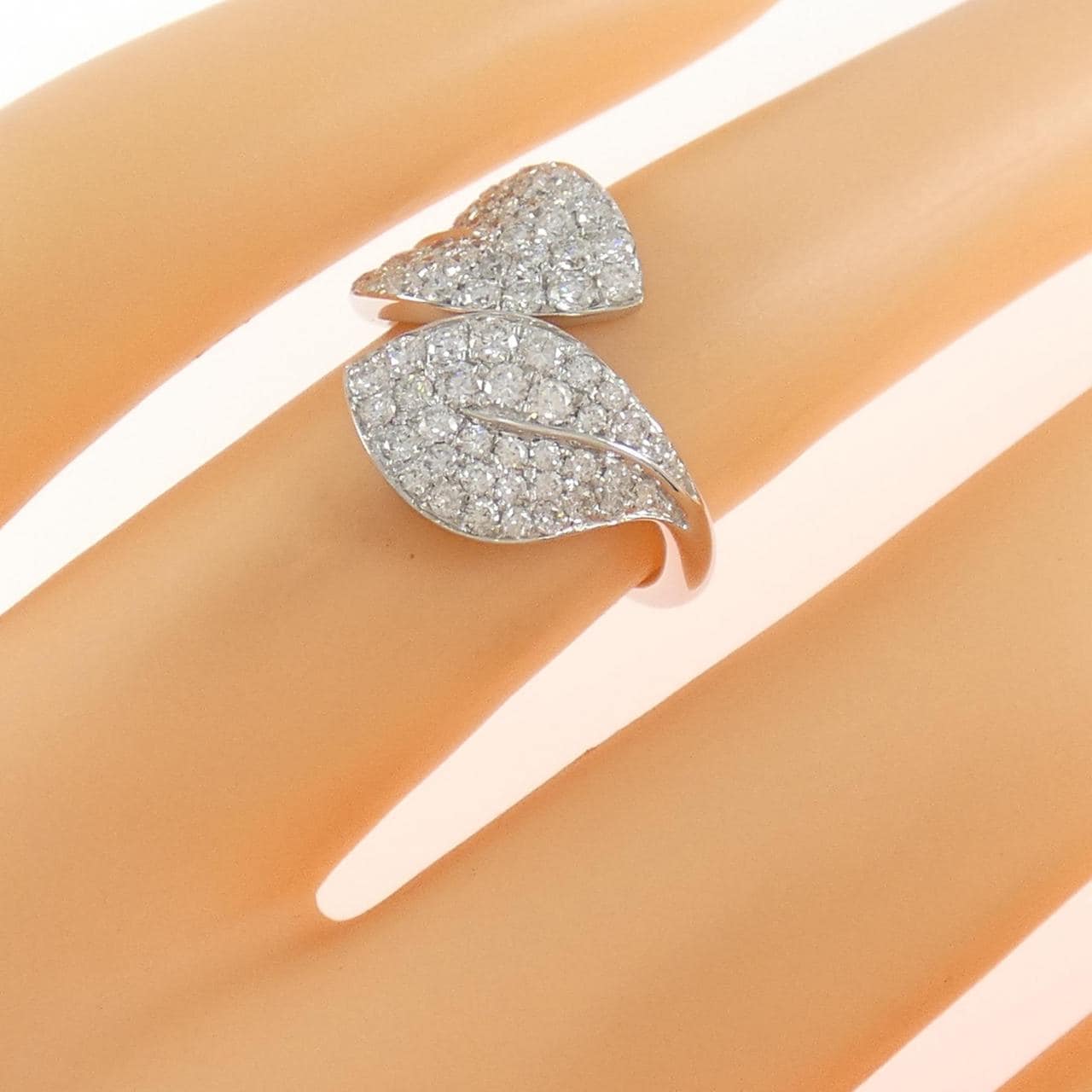 750WG リーフ ダイヤモンド リング 1.00CT