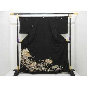 【未使用品】留袖　友禅金彩加工　刺繍入り　丸に桔梗