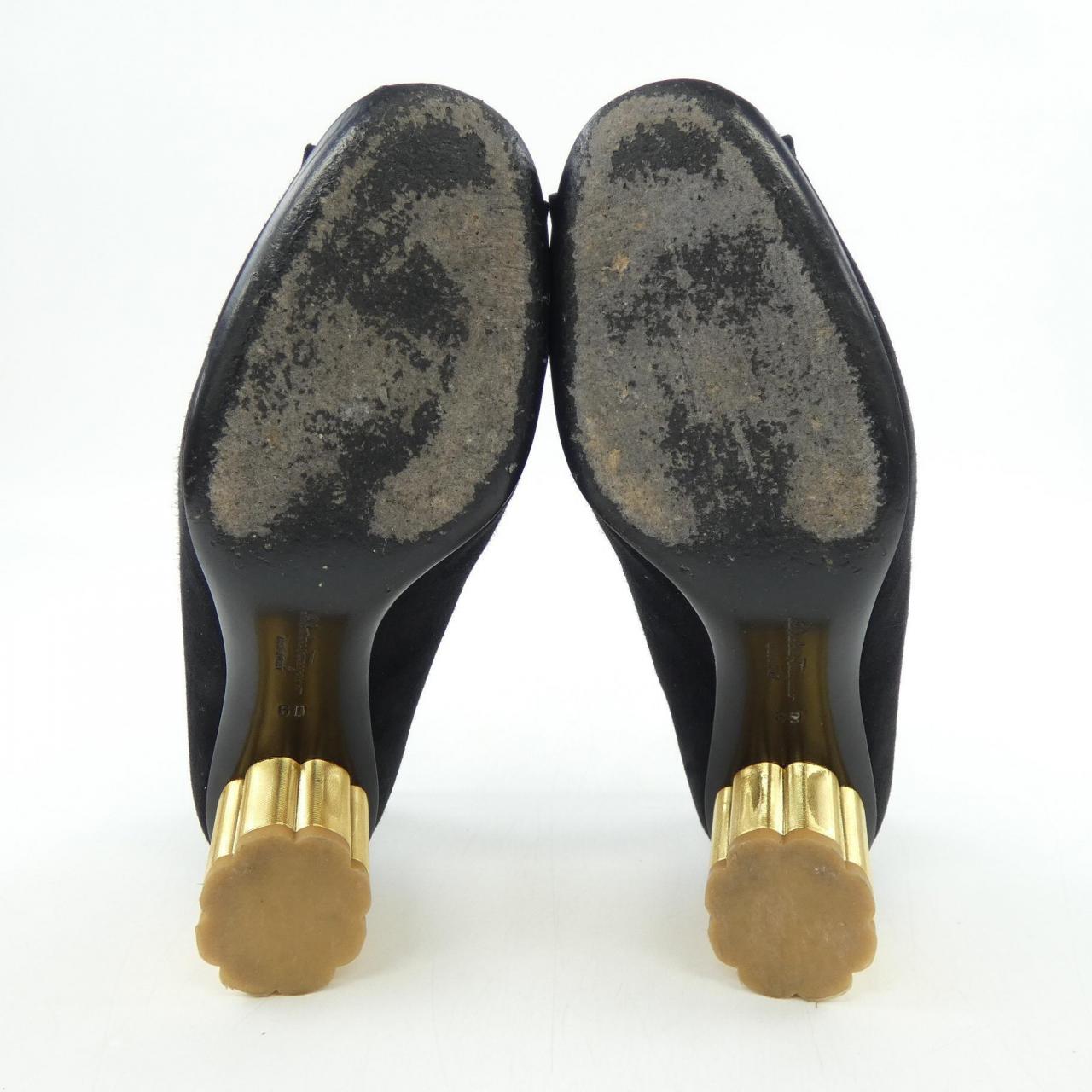 サルヴァトーレフェラガモ SALVATORE FERRAGAMO パンプス