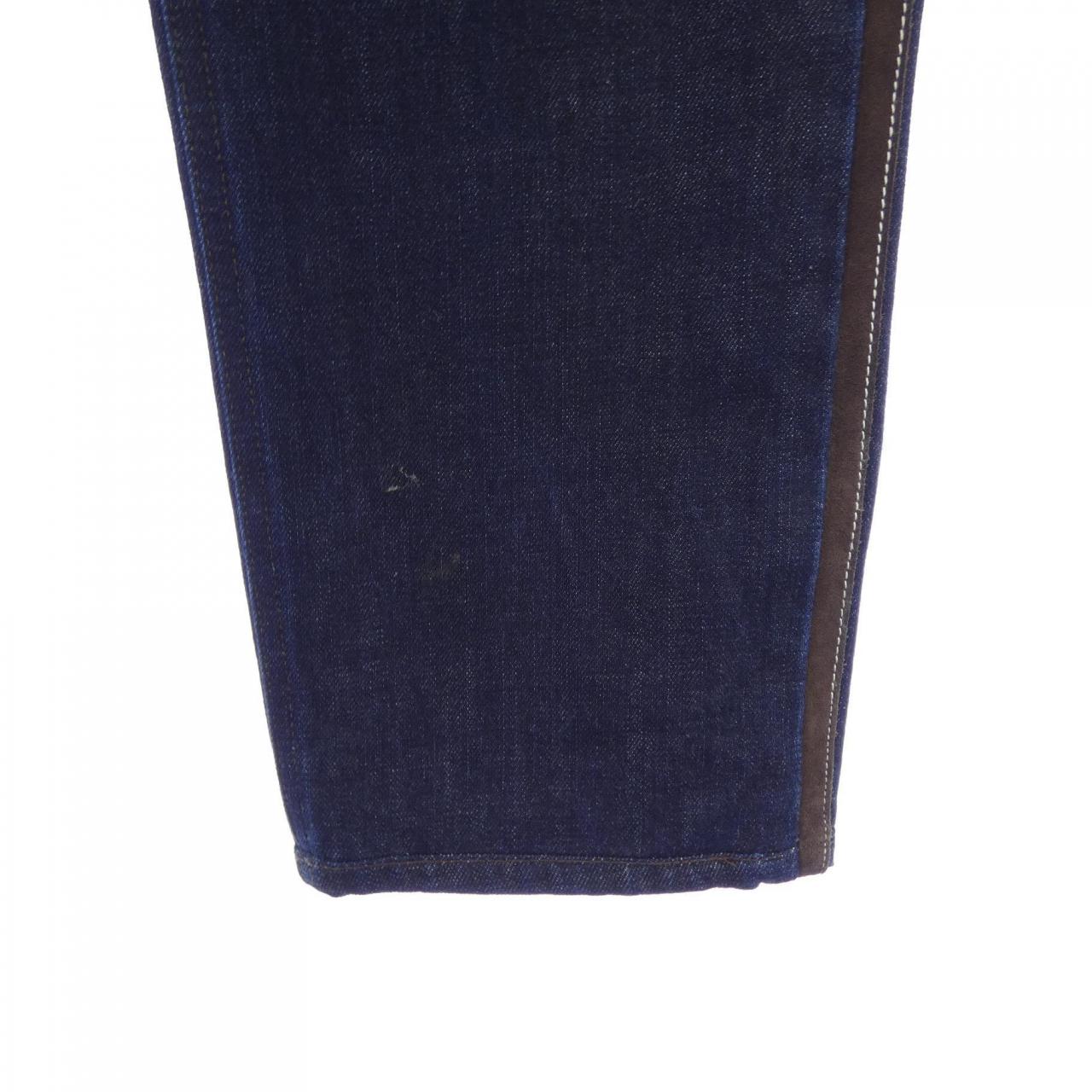 ミュウミュウ MIU MIU MIU MIU ロゴ GWP516 SOOO 140G ジーンズ