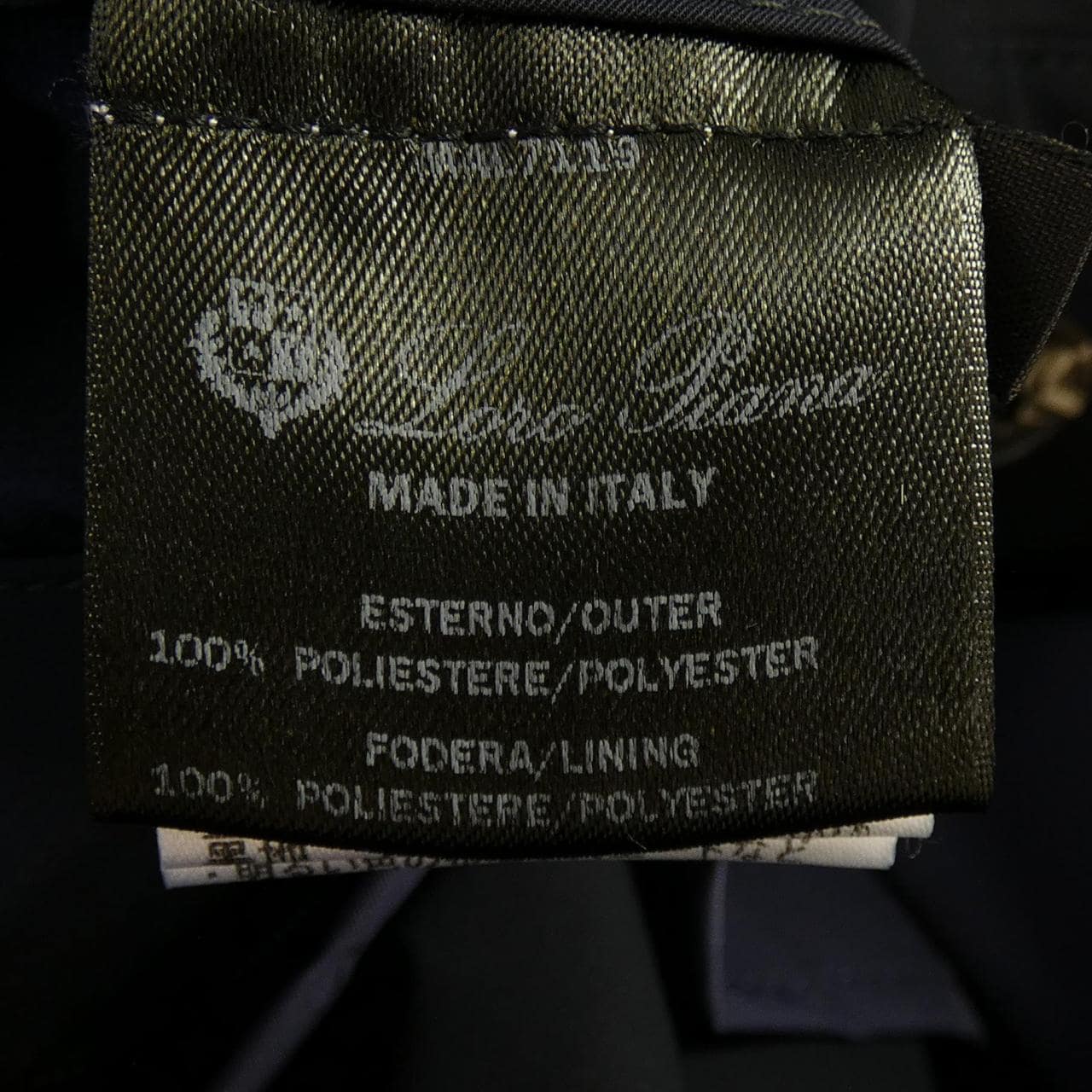 ロロピアーナ Loro Piana FAM7692 ジャケット