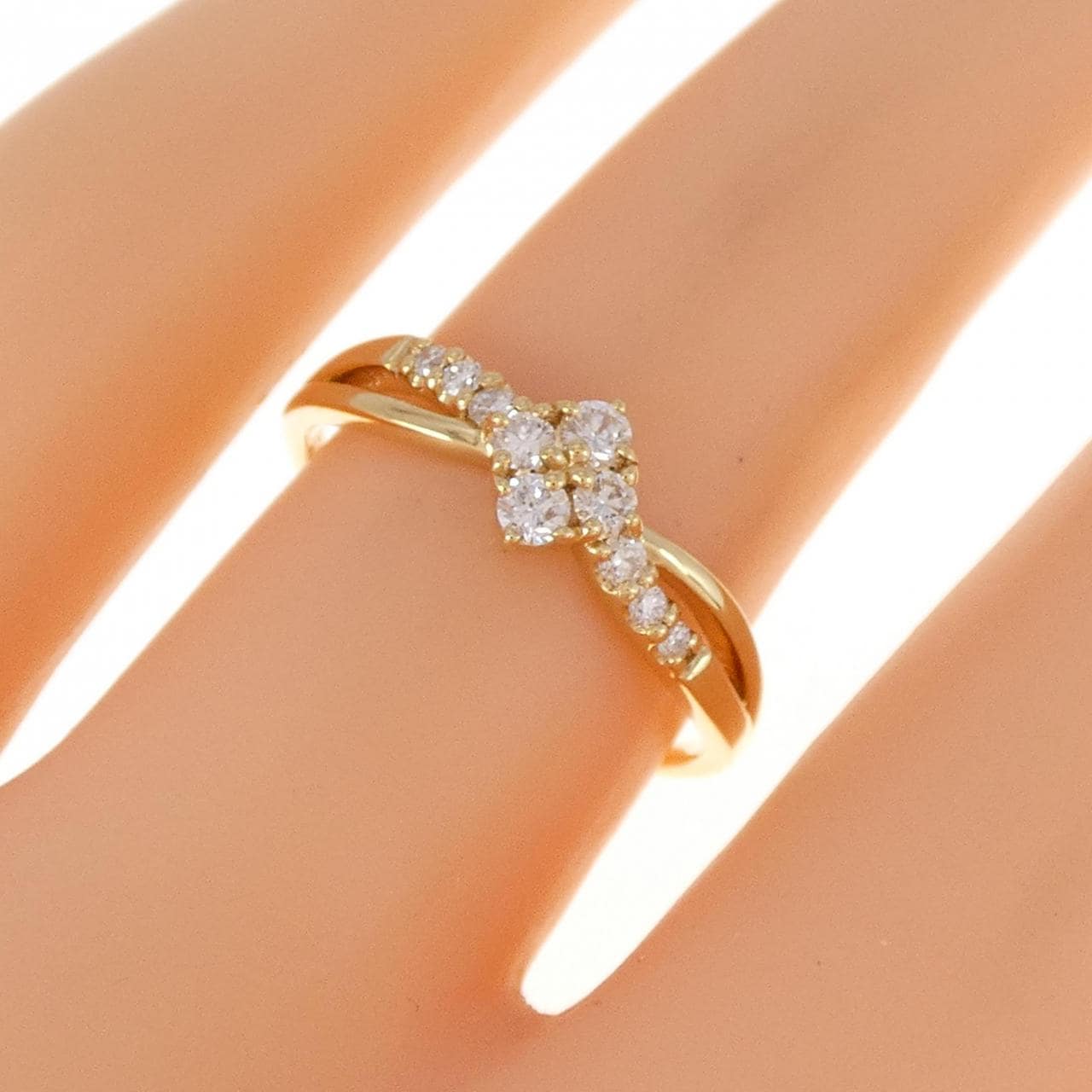 [BRAND NEW] K18YG Diamond ring 0.20CT