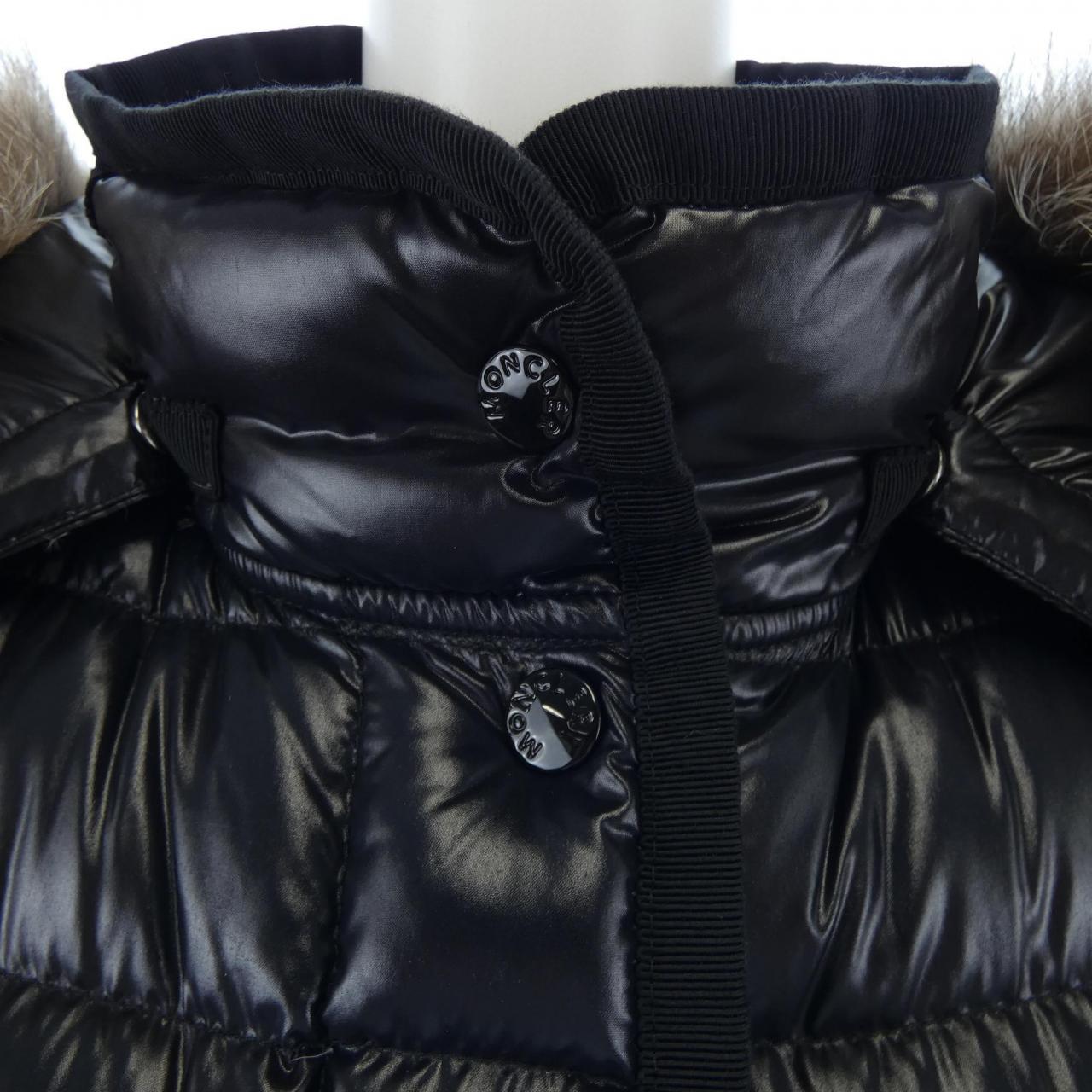 モンクレール MONCLER ダウンジャケット