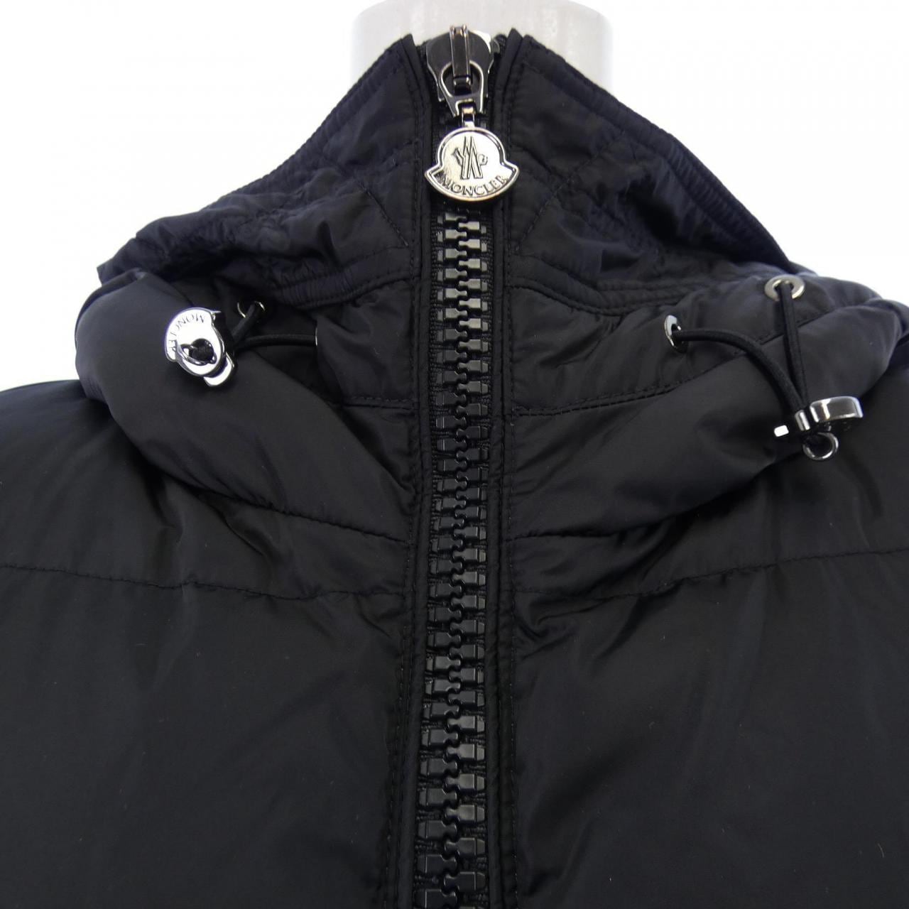 モンクレール MONCLER NESEA ダウンジャケット