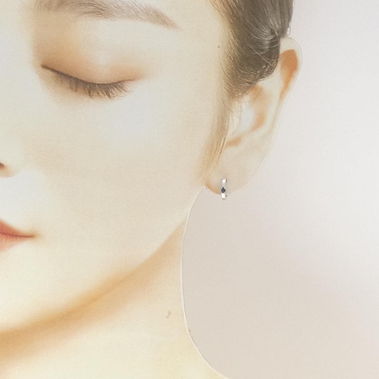 K18WG サファイヤ ピアス