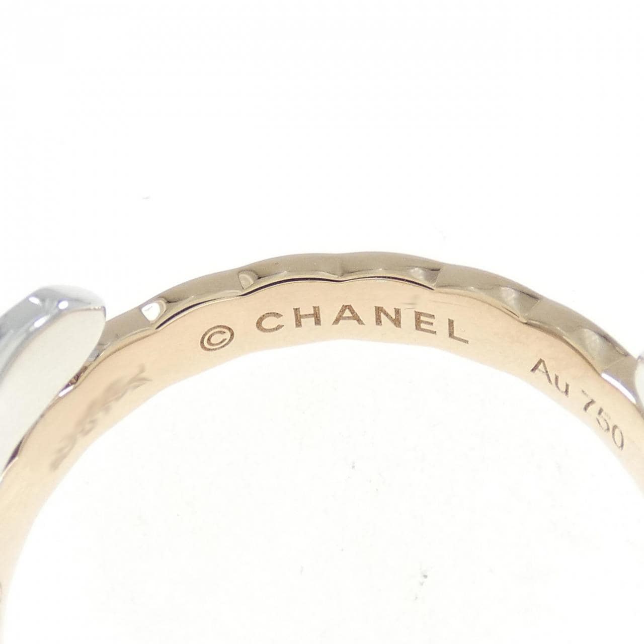 CHANEL coco crush ring