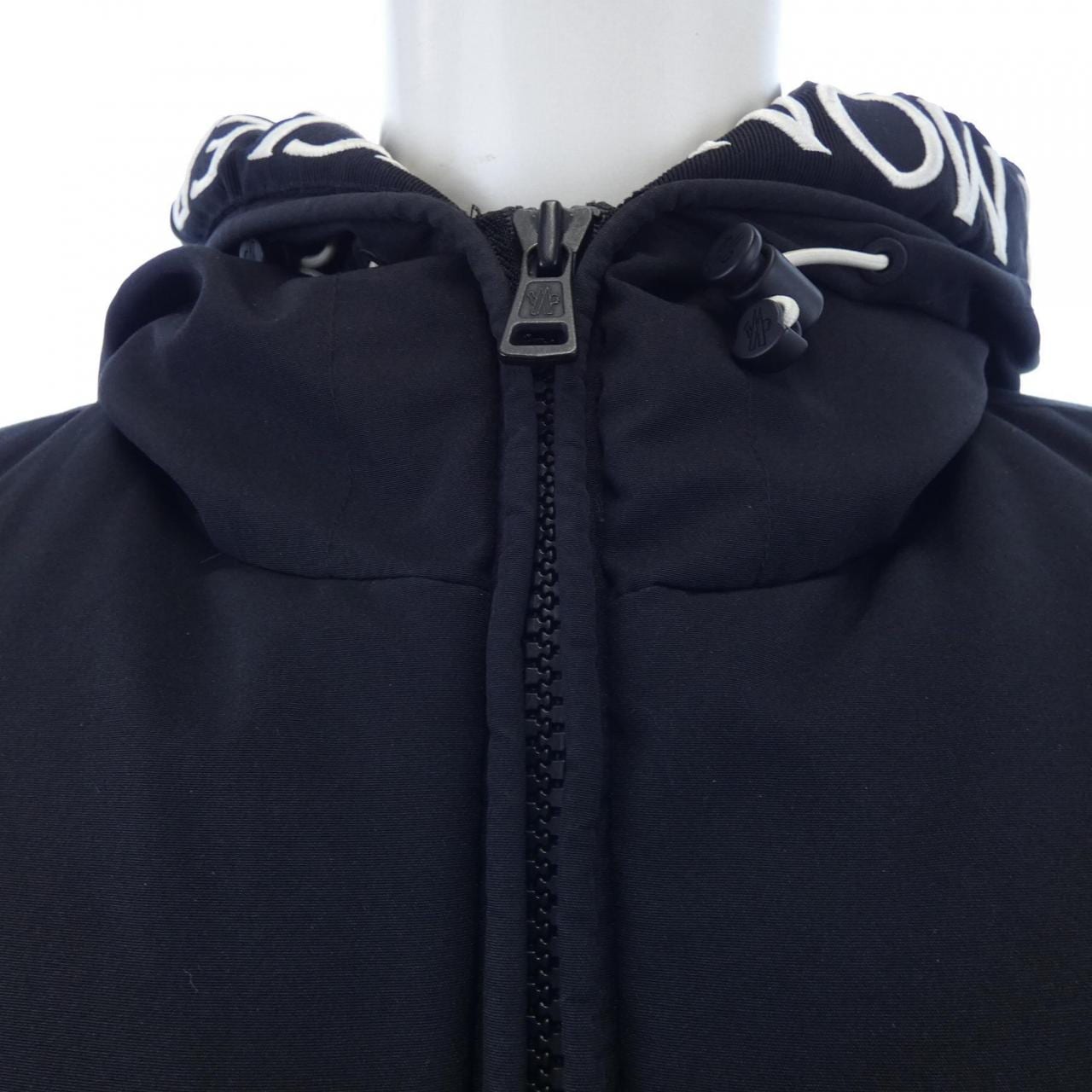 モンクレール MONCLER ダウンジャケット