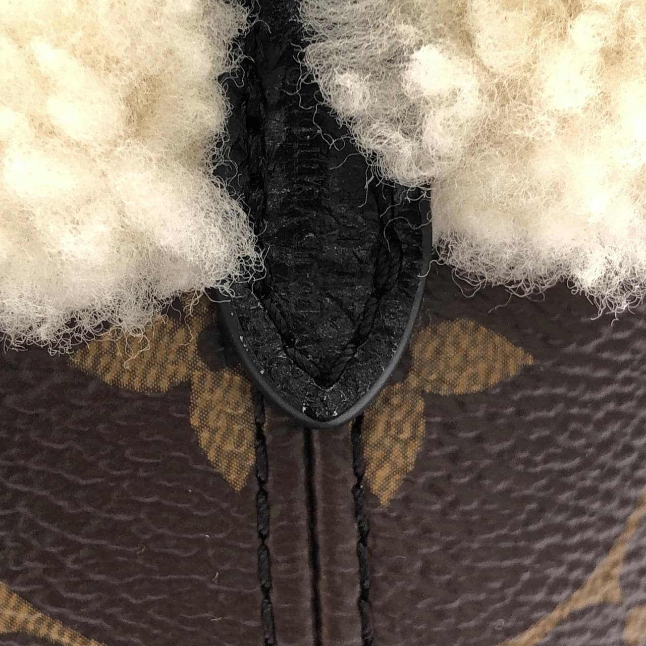ルイヴィトン モノグラム(LV SKI) ネヴァーフル インサイドアウトBB M26315 バッグ