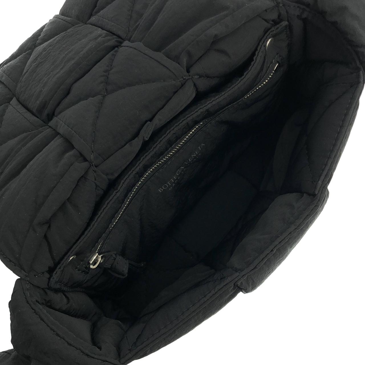 ボッテガヴェネタ 755182 VBO81 ショルダーバッグ