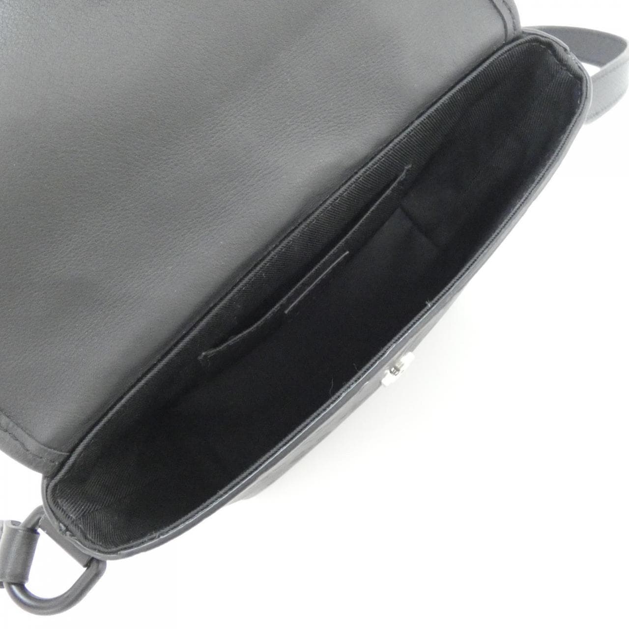 ルイヴィトン モノグラム シャドウ パルス ウェアラブル ウォレット M12636 ショルダーバッグ