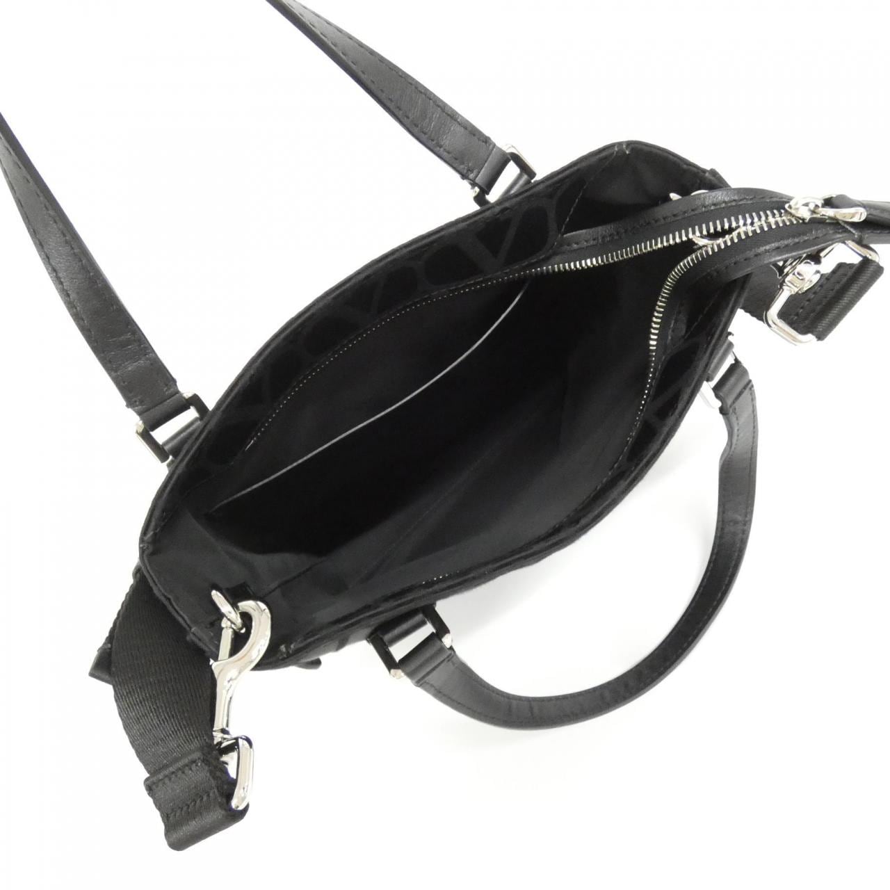 ヴァレンティノガラヴァーニ 5Y2B0C60CSH バッグ