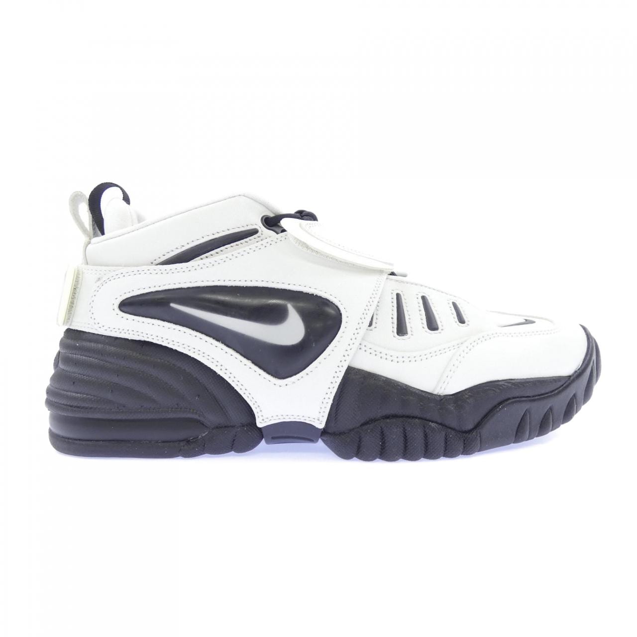 ナイキ NIKE DM8465-100 スニーカー