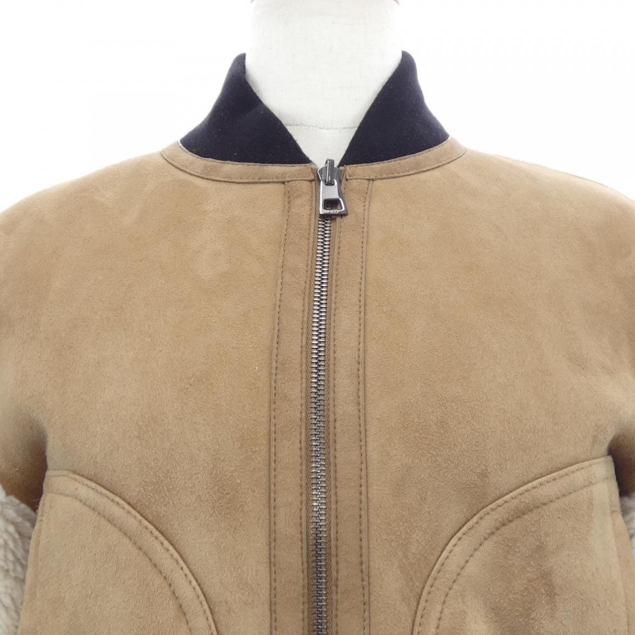 クリスチャンディオール CHRISTIAN DIOR 258V86AL815 ムートンジャケット