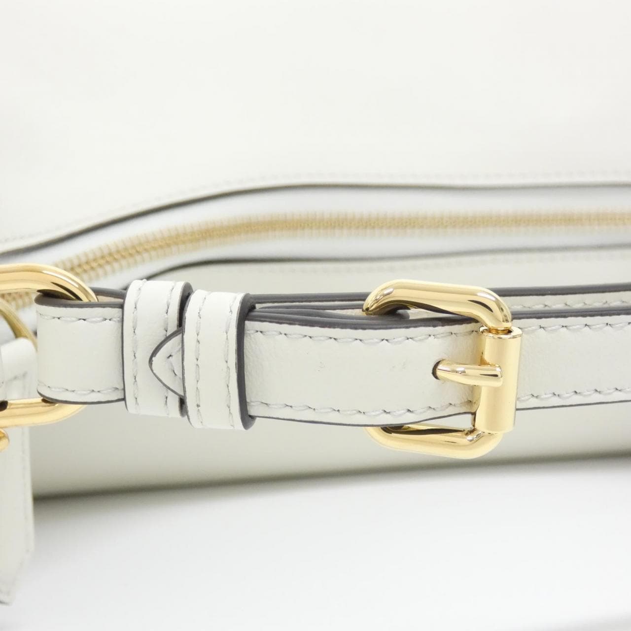 FENDI FENDI Medium 8BR799 A5DY Shoulder Bag