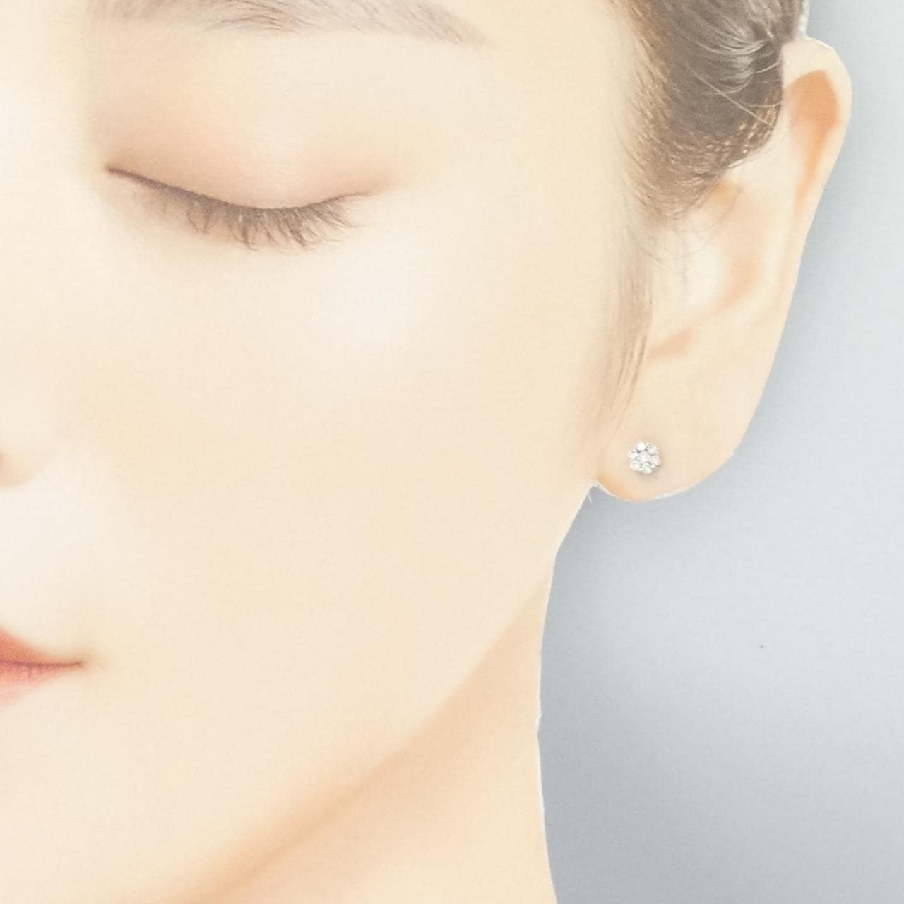 K18WG ダイヤモンド ピアス 0.12CT 片耳