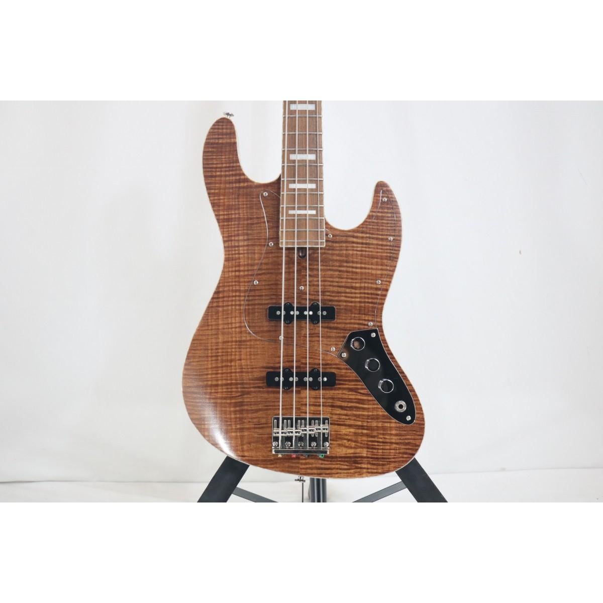 ＢＡＣＣＨＵＳ　　ＷＬ４－ＦＭ　ＣＵＳＴＯＭ　ＩＩ