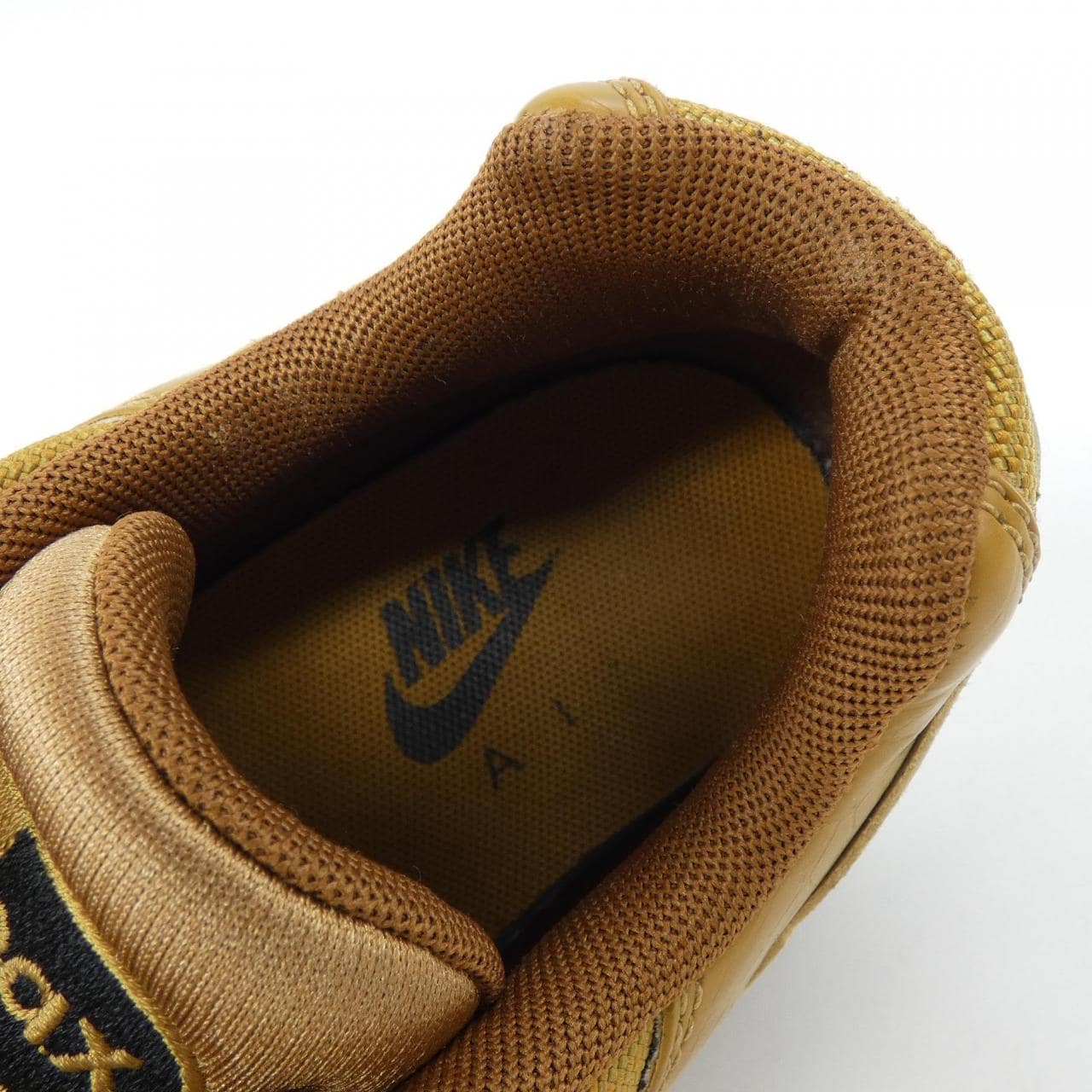 ナイキ NIKE AJ2018-700 スニーカー