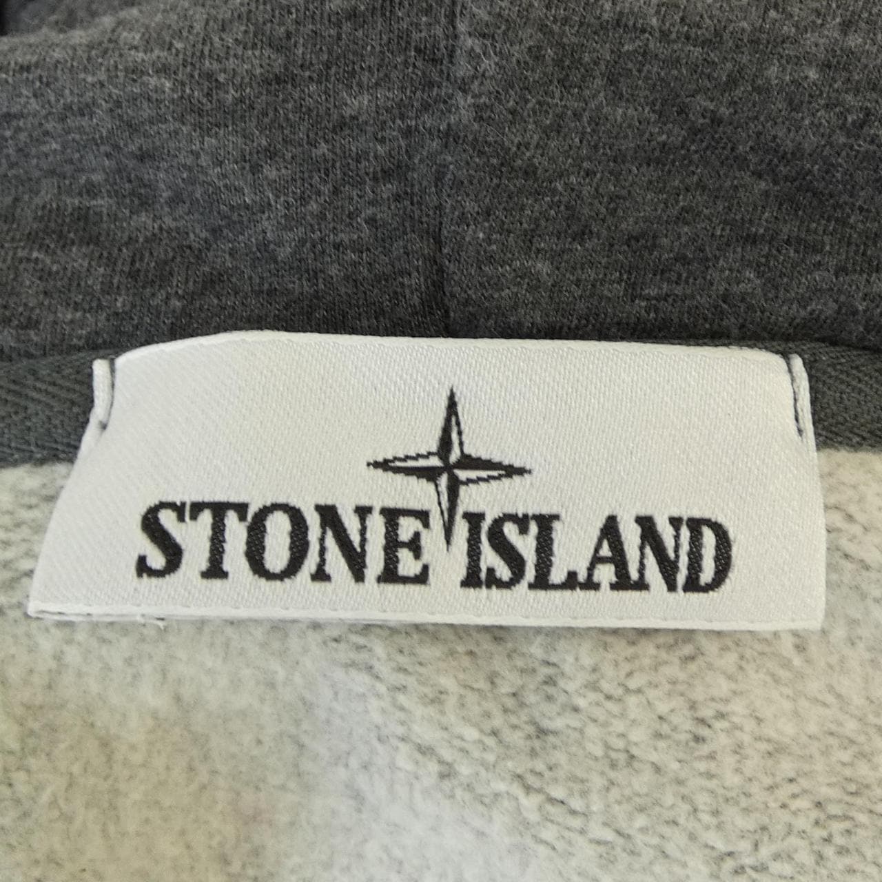 ストーンアイランド STONE ISLAND 811560820 パーカー