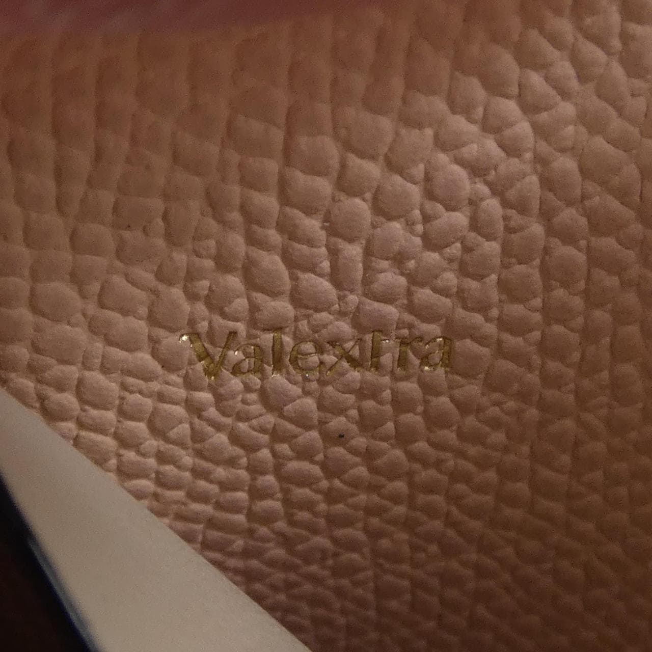 ヴァレクストラ VALEXTRA ジップアラウンドカードフォルダ SGZA0010028LRLCC99 CARD CASE