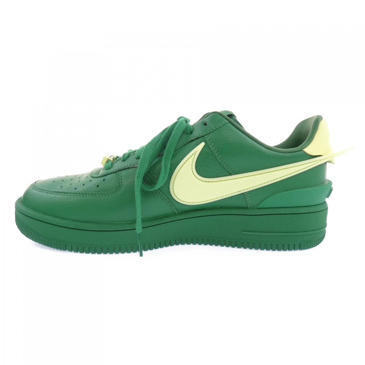 ナイキ AIR FORCE 1 LOW AMBUSH スニーカー